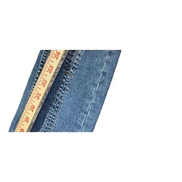 Zara skinny frayed jeans size Zara 9 inch rise
26 length
15 hips
26 waist - Picture 3 of 11